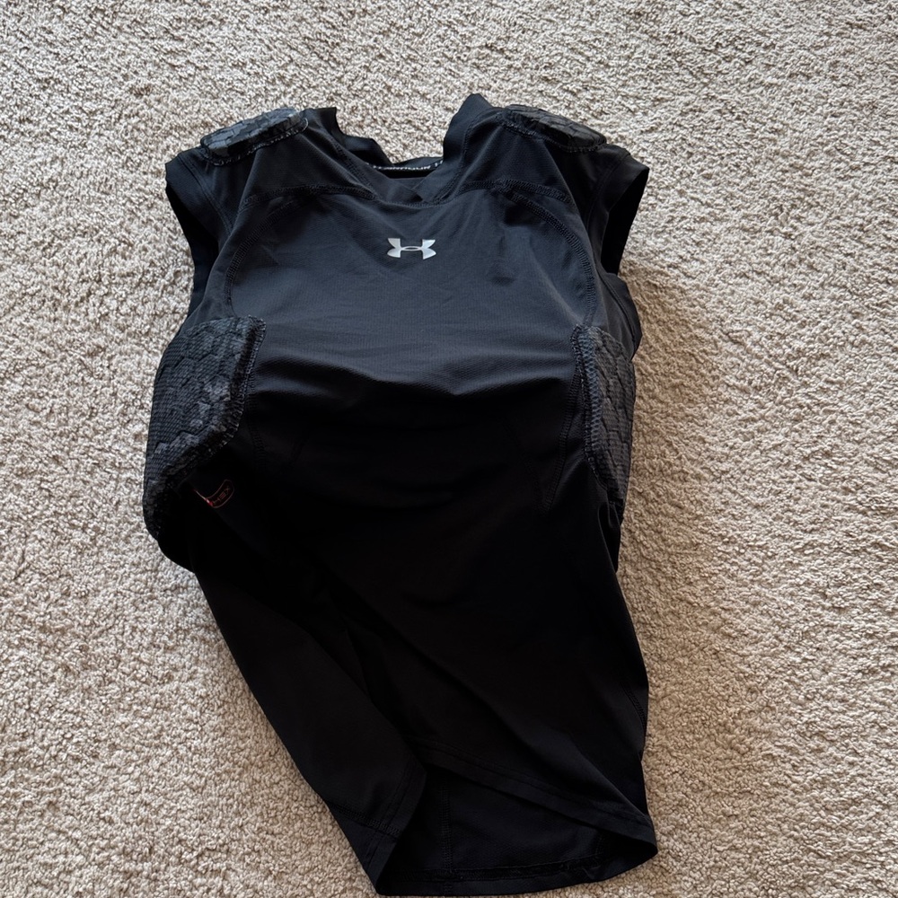 Men’s Under Armour Gameday Pro 5-Pad Football Top